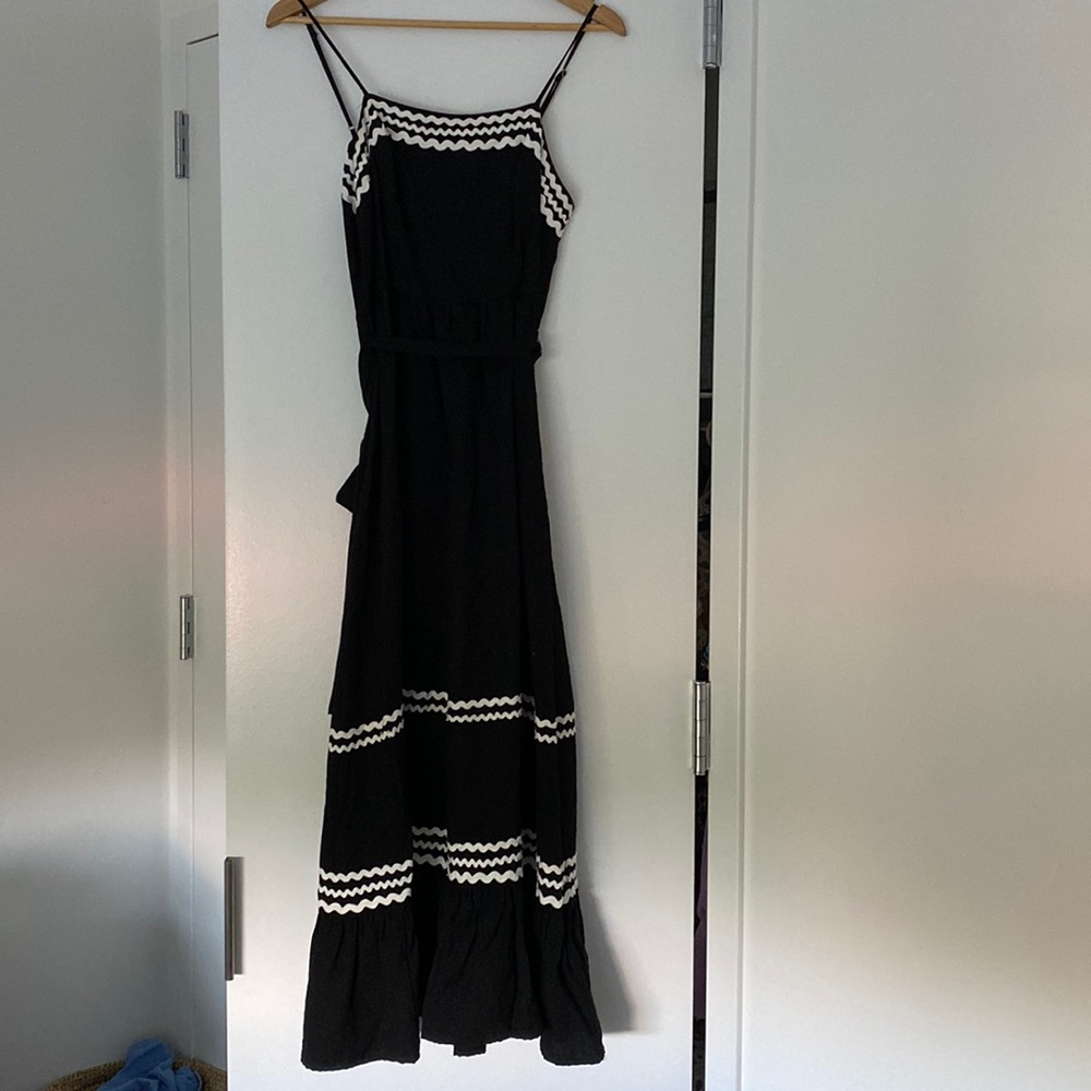 CeCe Dress / Black / Size 4
